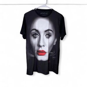 Adele face shirt size large